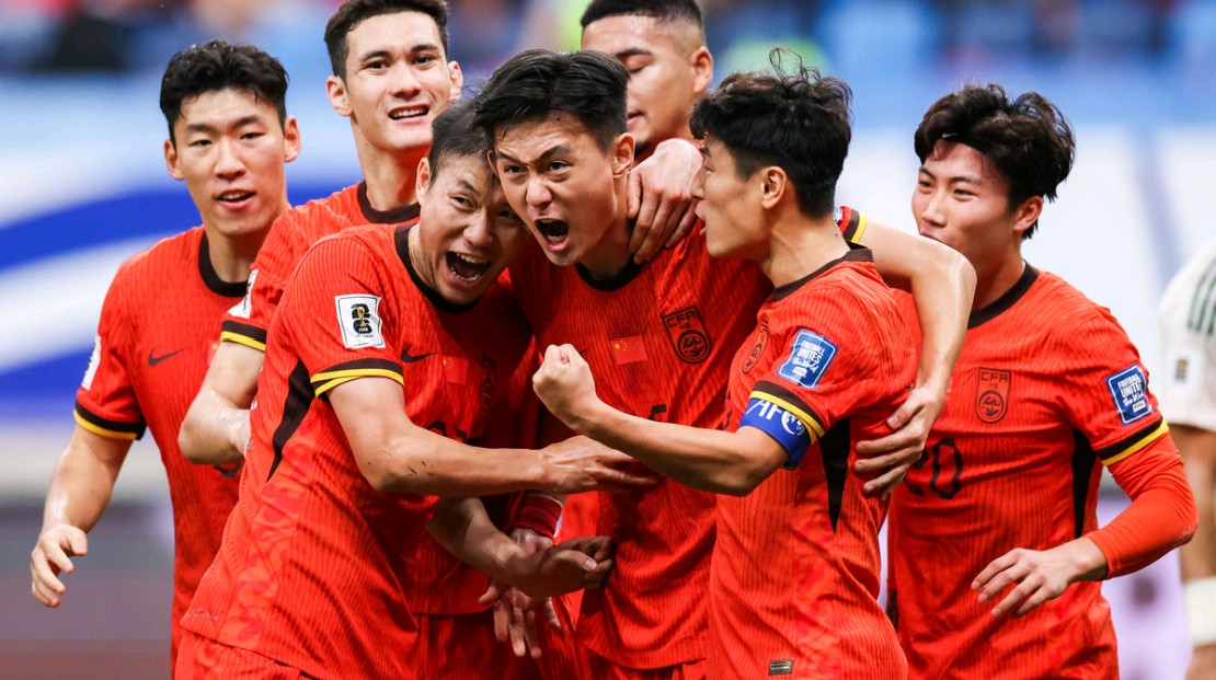 乐动体育-中超各队备战关键比赛，备受关注(中超参赛队)